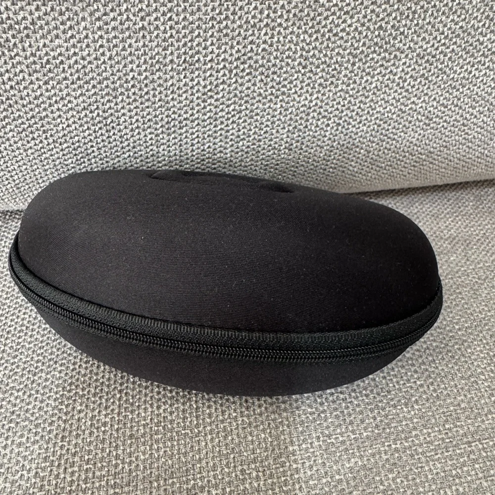 Oakley Sleek Black VR Case